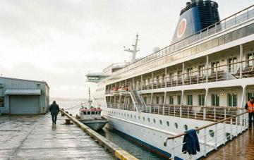 Sea Cruise in Off-Season: Benefits and Features
