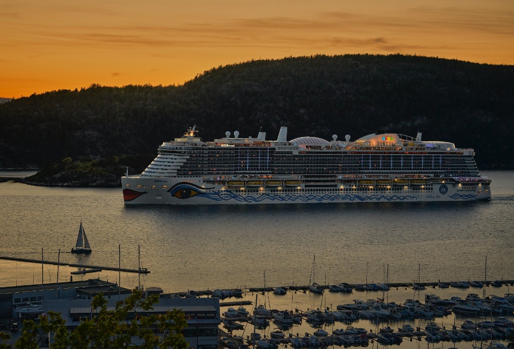 vidar-nordli-mathisen-QvyEZN0ktHo-unsplash (1).jpg